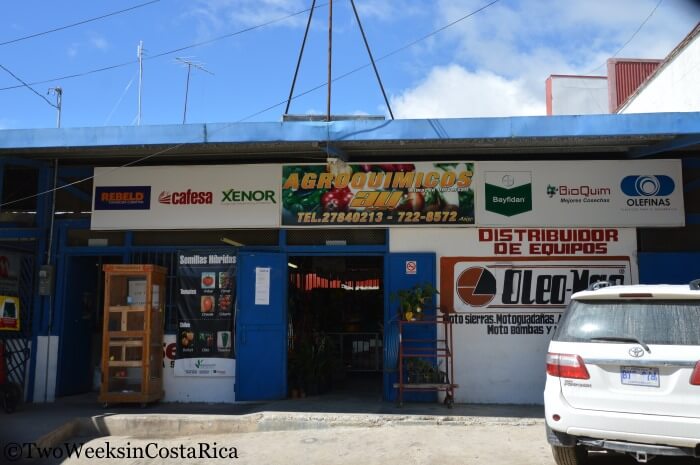 Crossing the Costa Rica-Panama Border at Rio Sereno