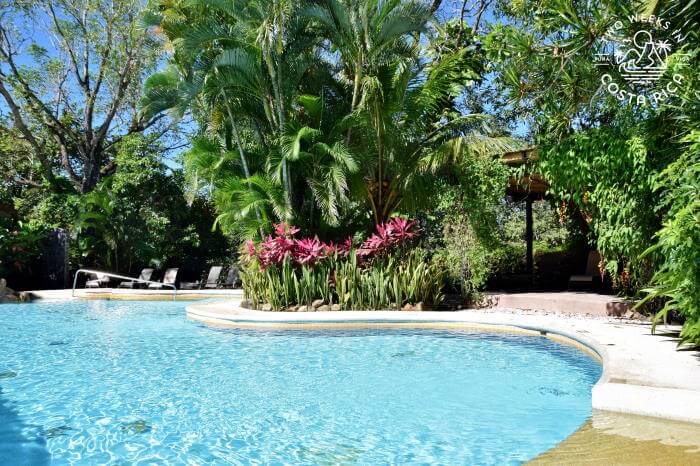 Pool Hacienda Guachipelin Hotel