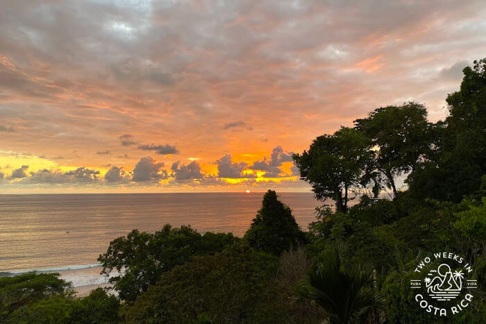 Sunset Playa Dominicalito