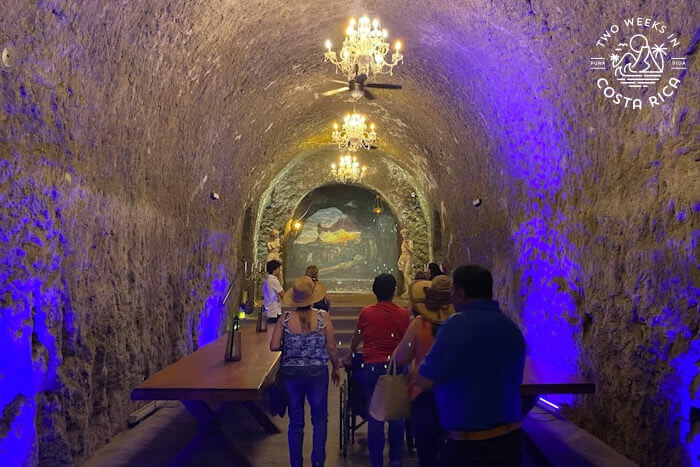 A large cave hallway at Amphitheater Villa 